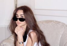 إطلالة هنا الزاهد كتلميذة مدرسة