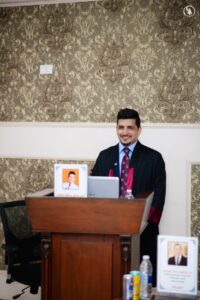 الدكتور أيمن الحلالمة