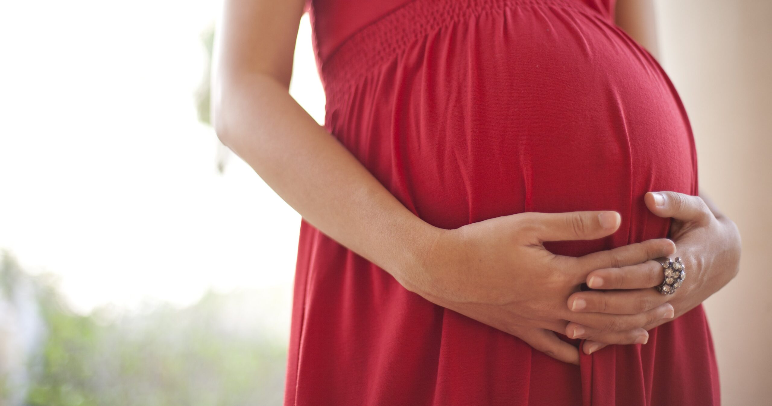 هل الباراسيتامول آمن للحامل؟ جدل عالمي بعد تحذير جديد رادار العرب 