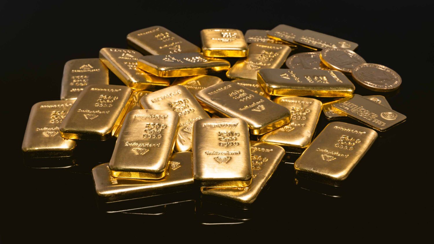 انخفاض سعر الذهب