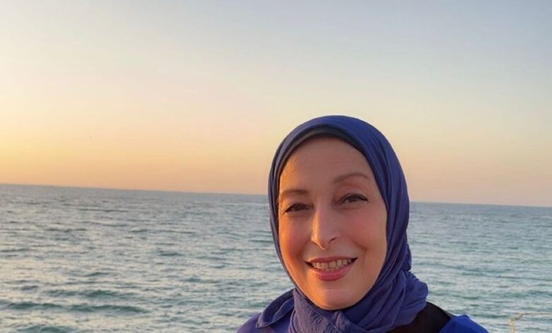 ثيابك