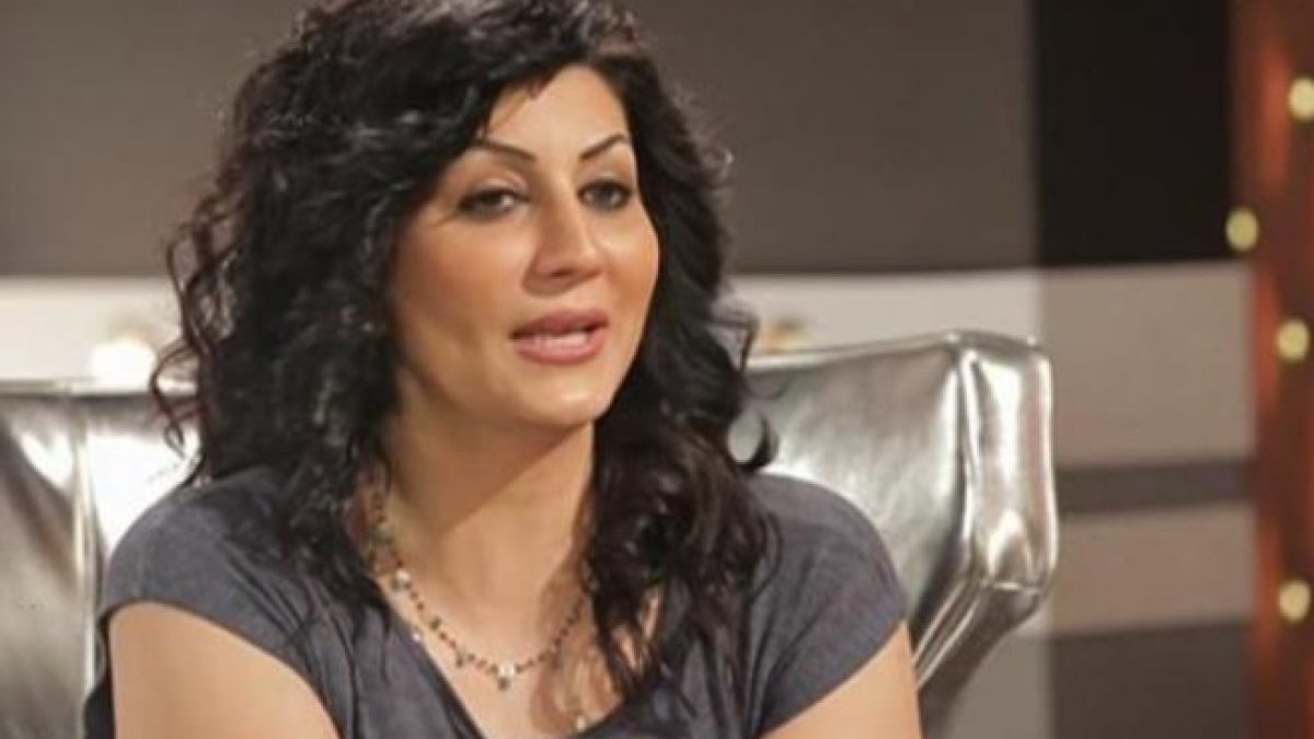 وفاء عامر