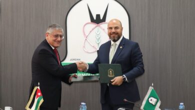 البنك العربي وجامعة اليرموك يوقعان مذكرة تعاون لتعزيز الشمول المالي للطلبة