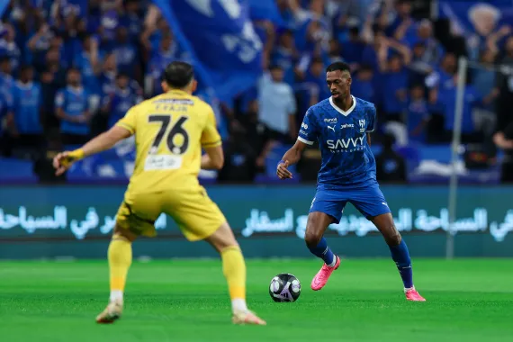 التعاون ضد الهلال في دوري روشن السعودي 2026