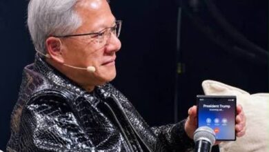 جينسن هوانغ يستخدم هاتف Samsung Galaxy S26 Ultra