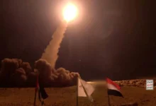 اعتراض صاروخ باليستي شمال الرياض واستهداف مطار عدن