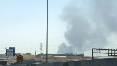 دخان ونيران قرب منشأة أرامكو في الرياض